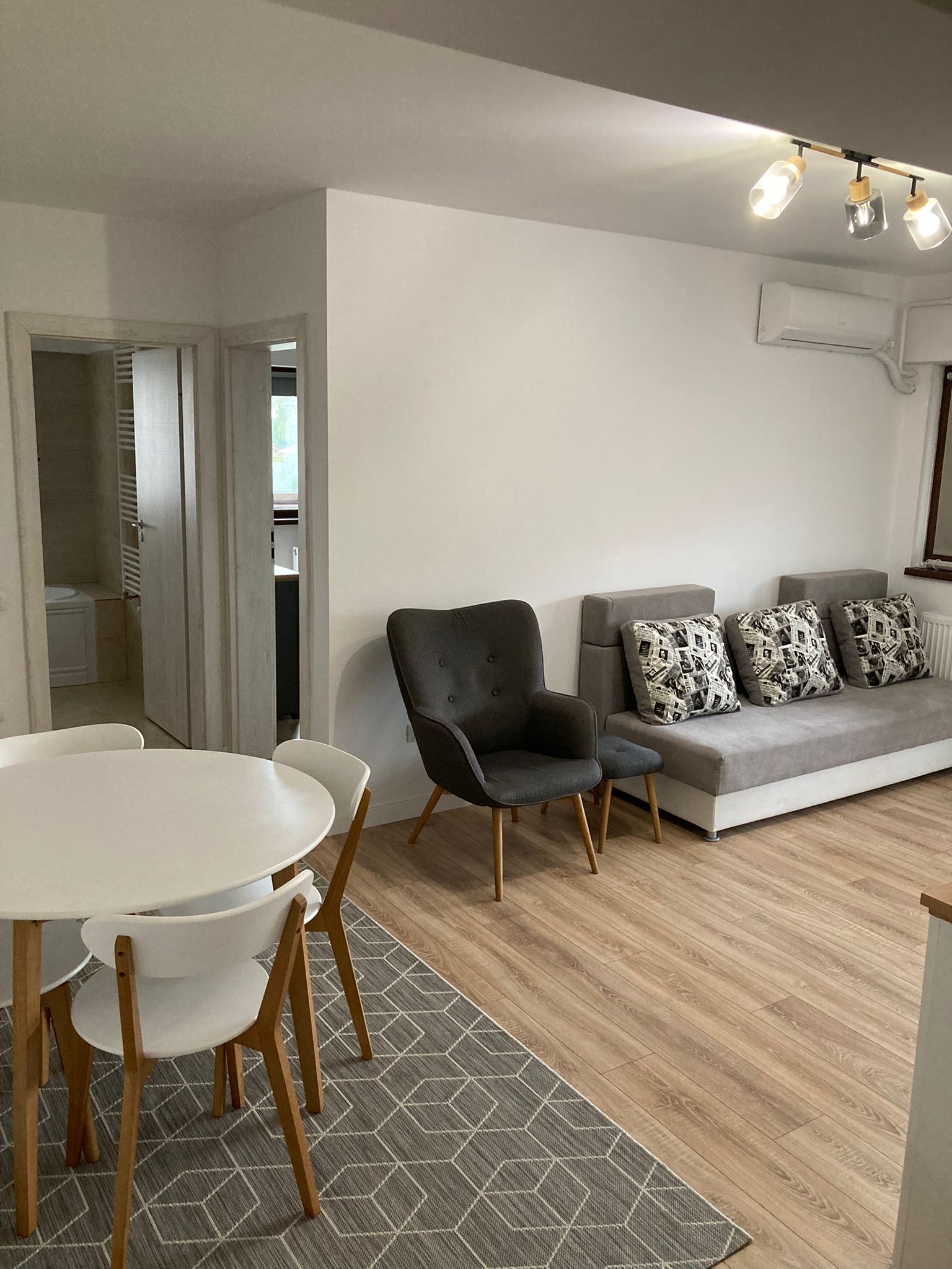 Bucium, 2 camere
